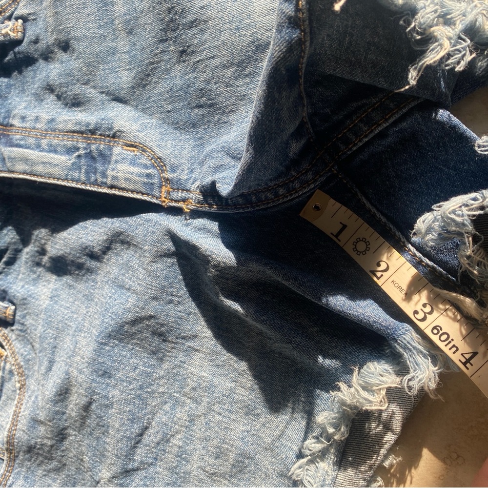 Universal Thread Blue Jean Shorts - Picture 2 of 5